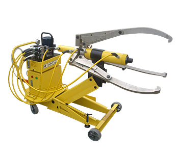 Vehicle-mounted hydraulic wheel pullers