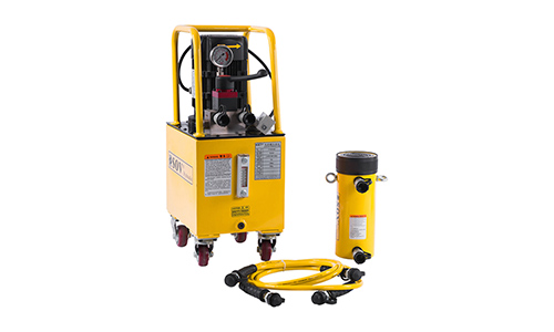 Double acting hydraulic jack