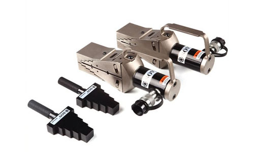 Hydraulic flange spreader