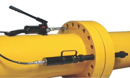 Coaxial hydraulic flange separator (zero gap)