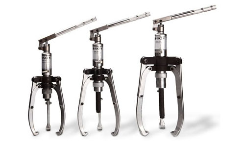 Integrated hydraulic puller