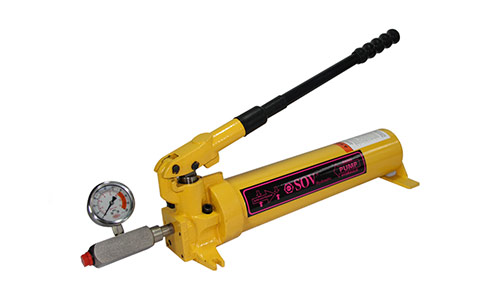 High pressure hydraulic hand pump
